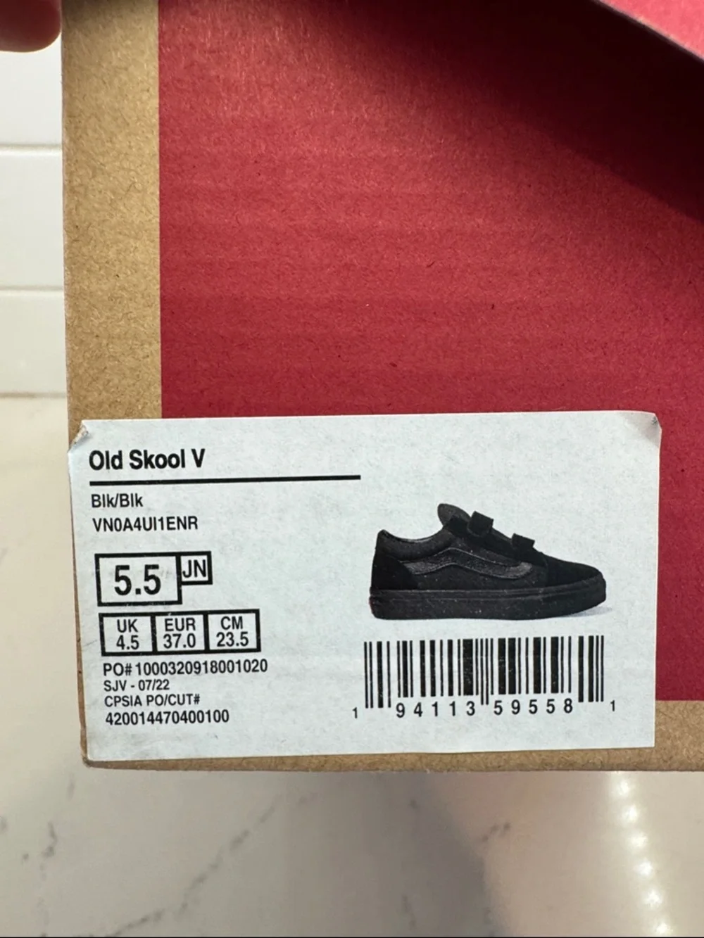 NEW Vans Kids All Black Old Skool V Velcro Skate Shoes Suede Toe Sneakers
